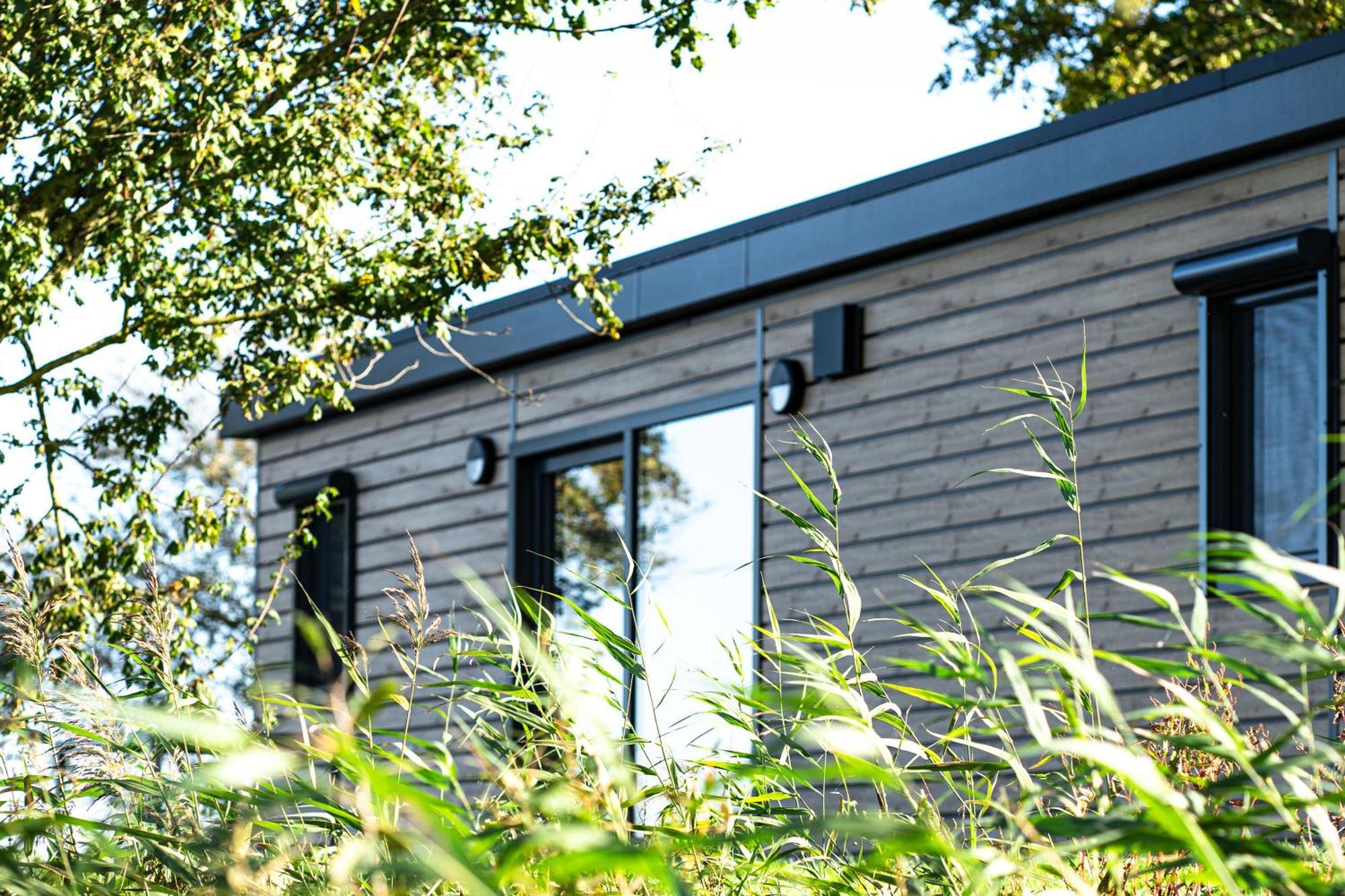 Friesensee Camping Und Ferienpark Wittmund Exterior foto